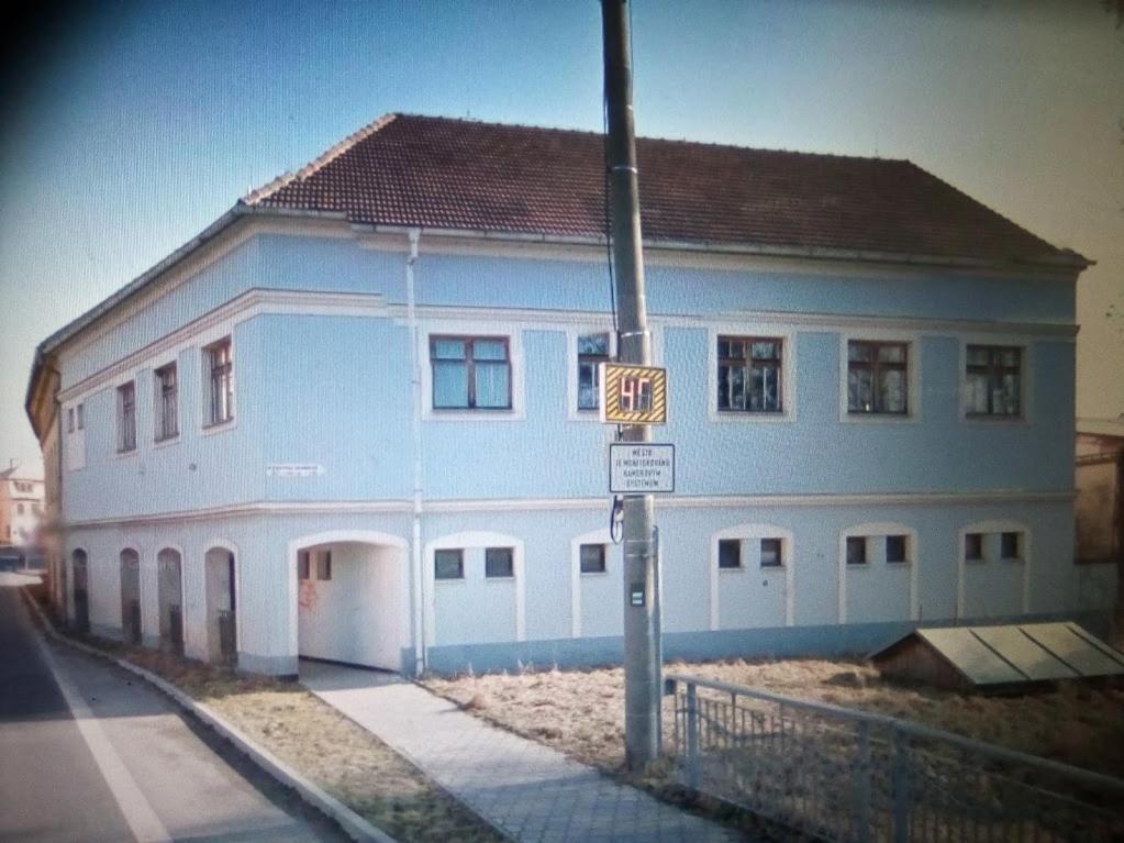 Penzion U Nahonu Mesto Touskov Εξωτερικό φωτογραφία